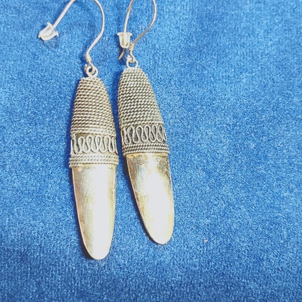 Vintage 1980's 925 Bali dangle earrings